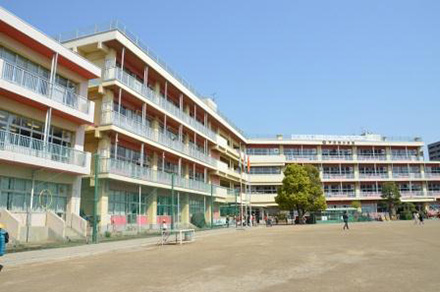 小中学校の備品購入・設備改修