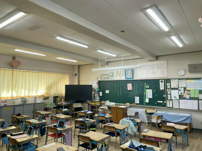 小中学校校舎及び屋内運動場の照明をＬＥＤ照明へ交換しました