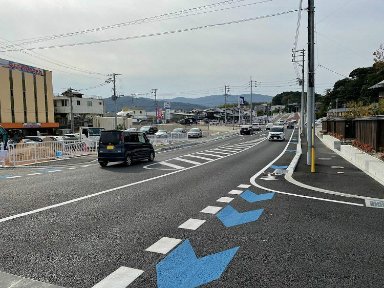 屋形原須玖線の道路整備を行いました