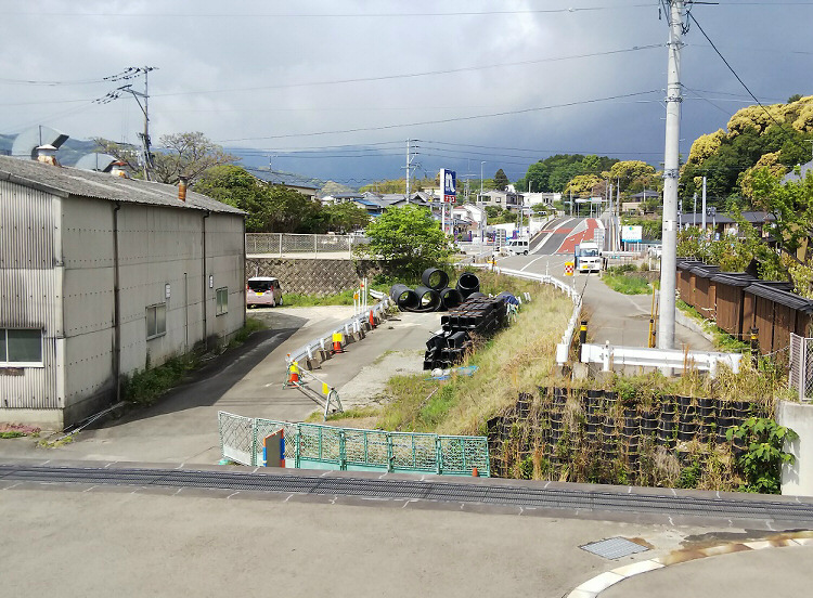 屋形原須玖線の道路整備を行いました