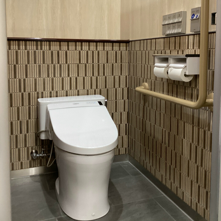 学校トイレ快適化事業