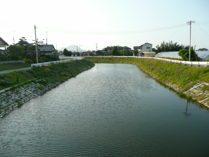 河川整備を行いました