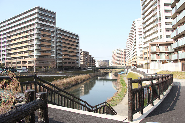 人々が憩える川へ