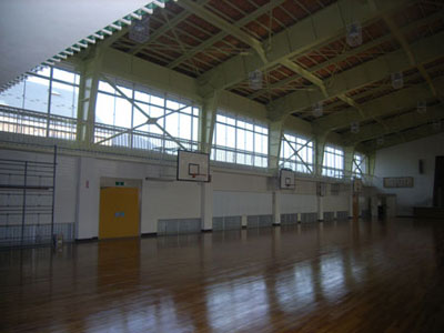 坂井市内小学校体育館の耐震補強を行いました
